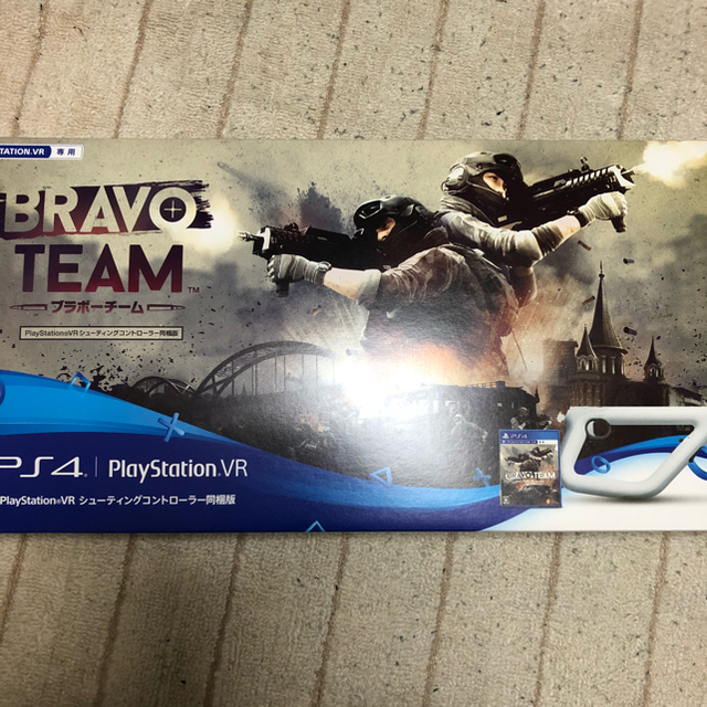 PlayStation4(プレイステーション4)の【新品】Bravo Team PSVR シューティングコントローラー同梱版 エンタメ/ホビーのゲームソフト/ゲーム機本体(家庭用ゲームソフト)の商品写真