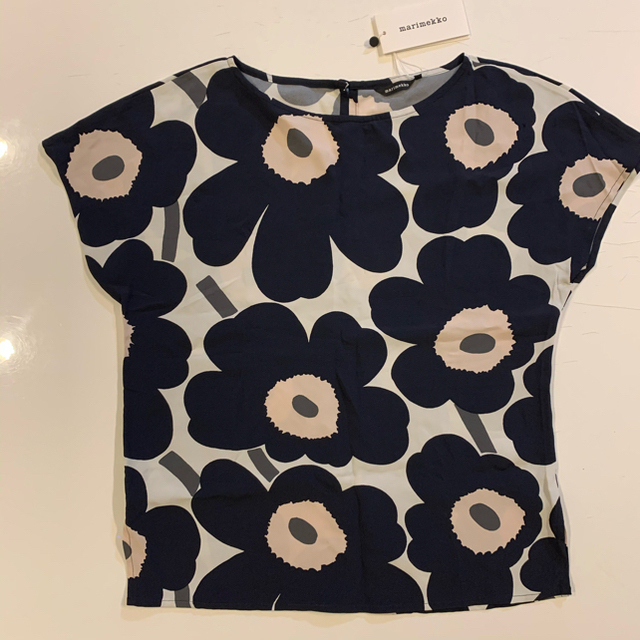 marimekko(マリメッコ)のmarimekko マリメッコ 完売UNIKKO カットソー XSサイズ レディースのトップス(Tシャツ(半袖/袖なし))の商品写真