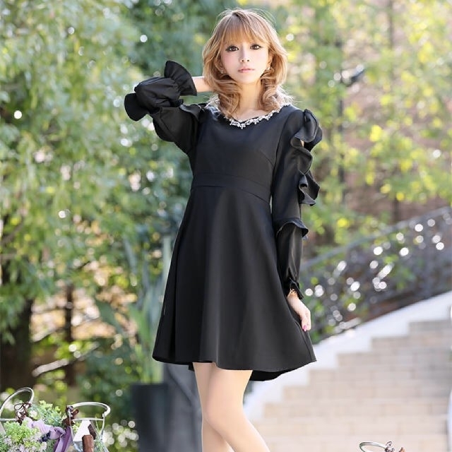 EmiriaWiz♡ブラックワンピース