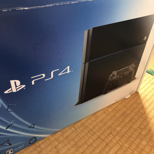 PlayStation4(プレイステーション4)のPS4 エンタメ/ホビーのゲームソフト/ゲーム機本体(家庭用ゲーム機本体)の商品写真