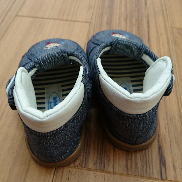familiar(ファミリア)のファミリア サンダル  12.5センチ キッズ/ベビー/マタニティのベビー靴/シューズ(~14cm)(サンダル)の商品写真