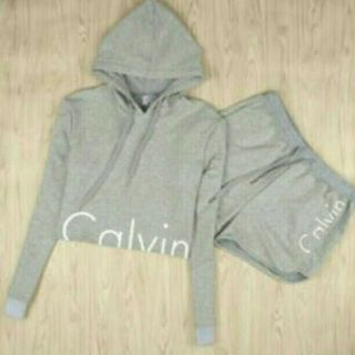 カルバンクライン(Calvin Klein)の新品未使用品☆グレーｻｲｽﾞM(ルームウェア)