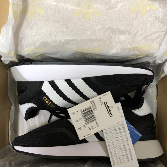 adidas n5823