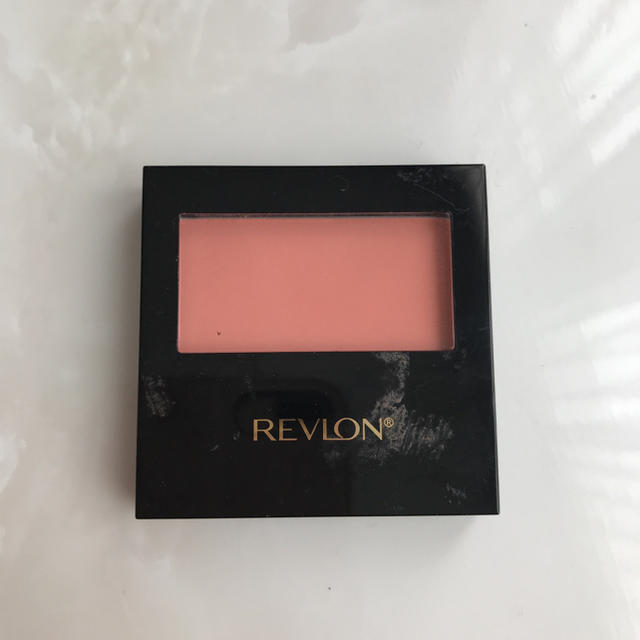 REVLON(レブロン)のレブロン マット パウダー ブラッシュ 113 新品同様 美品 オレンジ チーク コスメ/美容のベースメイク/化粧品(チーク)の商品写真