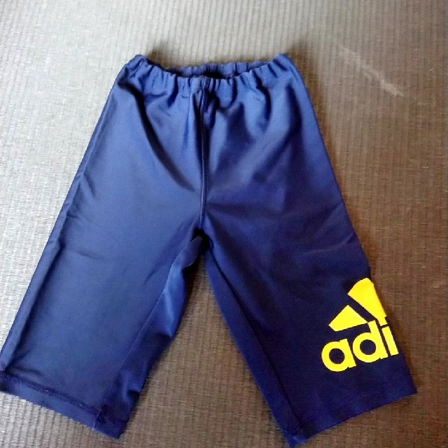 adidas(アディダス)のアディダス 水着 130  スクール水着 キッズ/ベビー/マタニティのキッズ服男の子用(90cm~)(水着)の商品写真