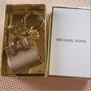 マイケルコース(Michael Kors)の新品未使用✨ MKチャーム  camel(チャーム)