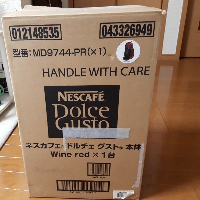 Nestle(ネスレ)のネスカフェ　ドルチェ　グスト スマホ/家電/カメラの調理家電(コーヒーメーカー)の商品写真