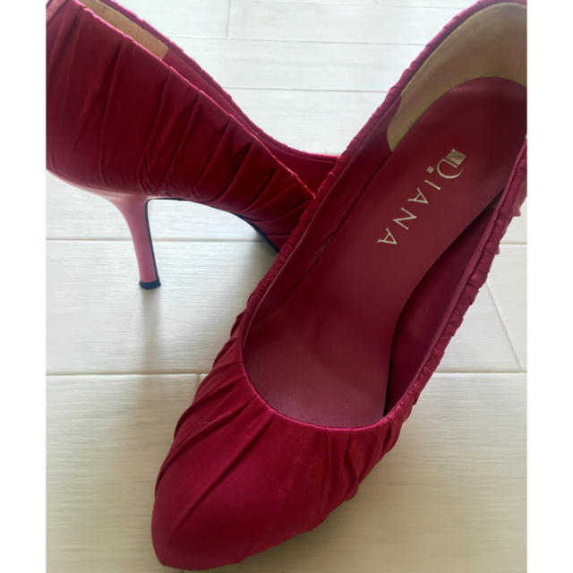 DIANA(ダイアナ)のDIANA ダイアナ パンプス 23.5 美品 レディースの靴/シューズ(ハイヒール/パンプス)の商品写真
