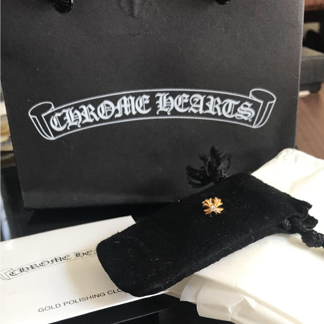 Chrome Hearts(クロムハーツ)のChrome Hearts CHプラス 22K 1Pダイヤ ピアス メンズのアクセサリー(ピアス(片耳用))の商品写真