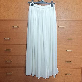 イング(INGNI)のイングの夏用ホワイトロングパンツ(カジュアルパンツ)