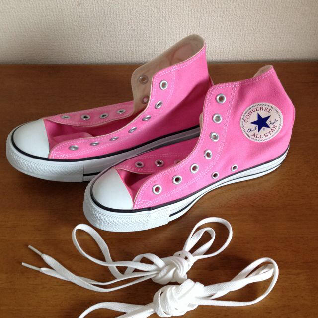 CONVERSE(コンバース)の未使用 コンバース☆ハイカット PINK レディースの靴/シューズ(スニーカー)の商品写真