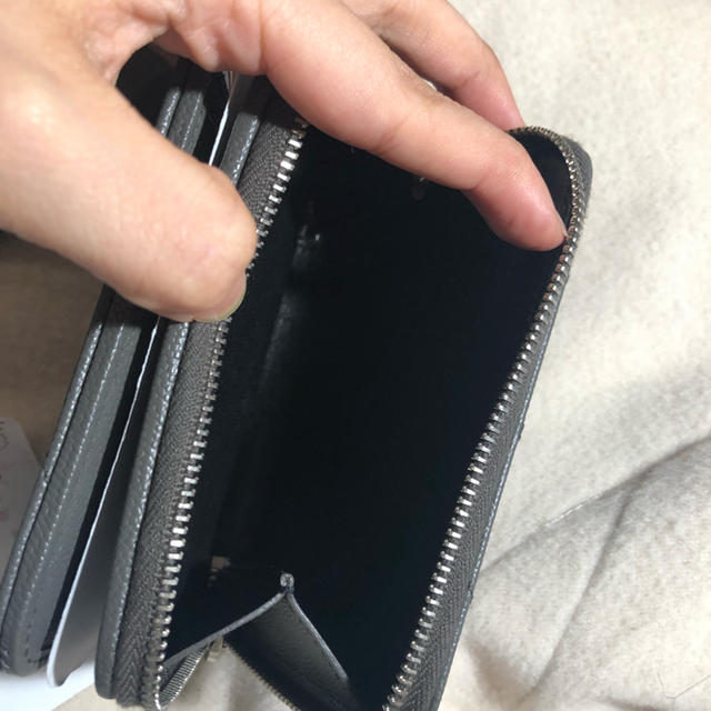 新品ysl saint Laurent 未使用 折り財布 イヴ.サンローランレディース