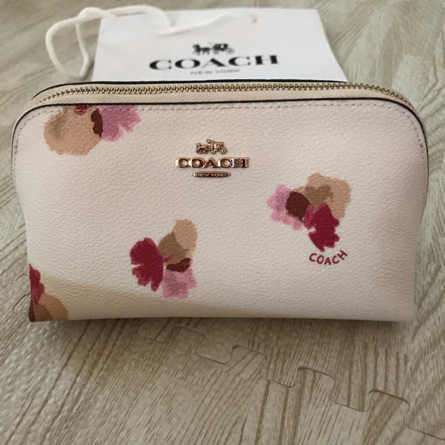 COACH(コーチ)のcoach 化粧ポーチ レディースのファッション小物(ポーチ)の商品写真