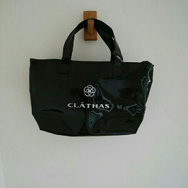 CLATHAS(クレイサス)の付録★エナメル黒バッグ レディースのバッグ(トートバッグ)の商品写真