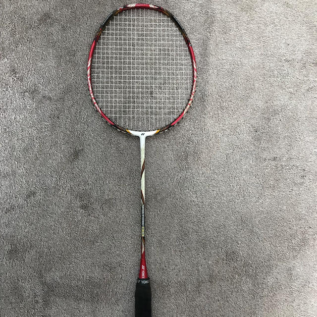 YONEX(ヨネックス)のバドミントンラケット ボルトリック80限定色 スポーツ/アウトドアのスポーツ/アウトドア その他(バドミントン)の商品写真