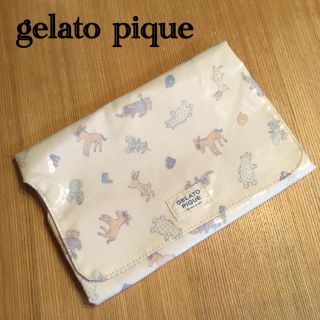 ジェラートピケ(gelato pique)のひろ0783様専用ページ(おむつ替えマット)