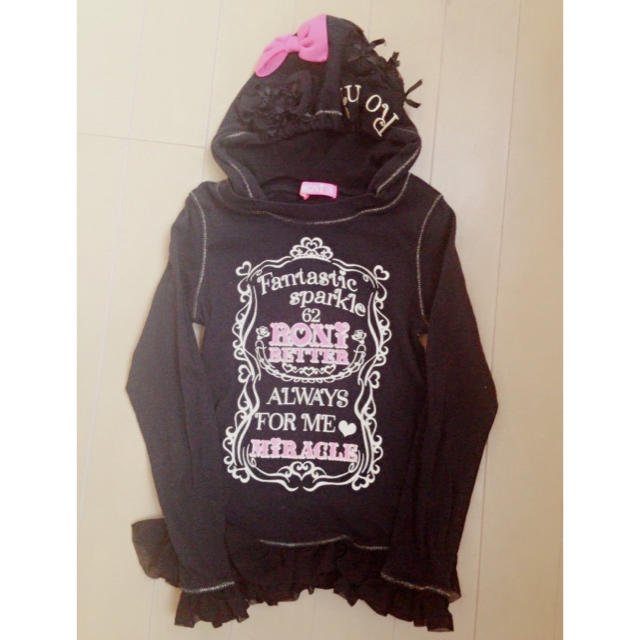 RONI(ロニィ)のRONI☆フード付きロンT☆S(107〜117) キッズ/ベビー/マタニティのキッズ服女の子用(90cm~)(Tシャツ/カットソー)の商品写真