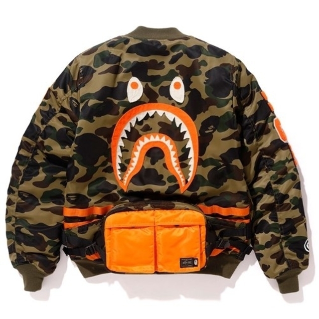 A BATHING APE(アベイシングエイプ)の APE X PORTER1ST CAMO SHARK MA-1(M) メンズのジャケット/アウター(ミリタリージャケット)の商品写真