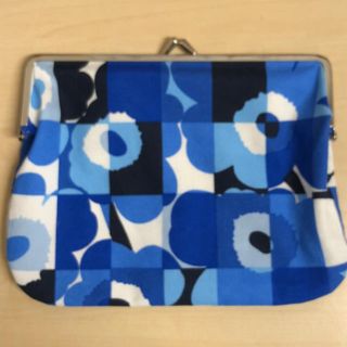 マリメッコ(marimekko)のマリメッコがま口ポーチ ルーツウニッコ ブルー(ポーチ)