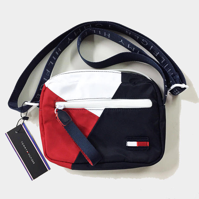 TOMMY HILFIGER - 【SALE】TOMMY HILFIGER ナイロンポシェット[残りわずか]の通販 by DAYS's