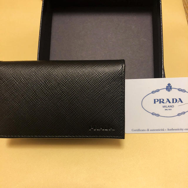 新品☆PRADA 名刺入れ カードケース サフィアーノトライアングル 黒