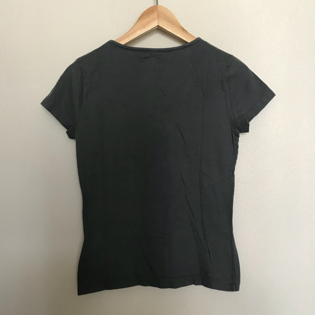 GU(ジーユー)の発送は週一さん専用  Tシャツ2枚 レディースのトップス(Tシャツ(半袖/袖なし))の商品写真