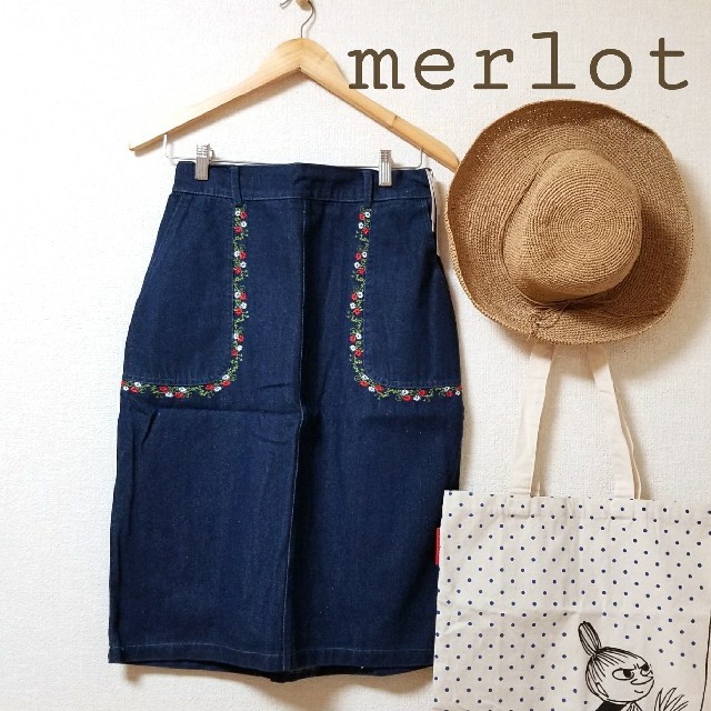 merlot(メルロー)のmerlot＊アンティークレトロ デニムスカート レディースのスカート(ひざ丈スカート)の商品写真