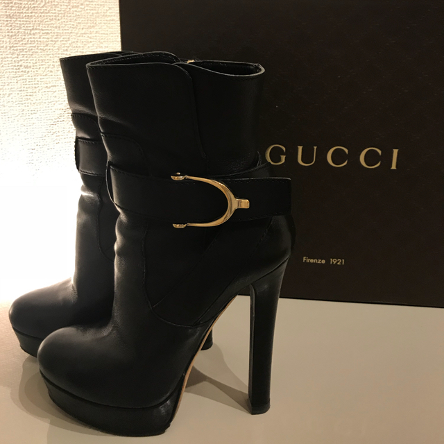 Gucci(グッチ)のGUCCI ショートブーツ レディースの靴/シューズ(ブーツ)の商品写真