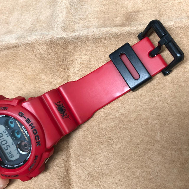 G-SHOCK(ジーショック)のG-SHOCK スラッシャー DW-6900H-4 レッド 限 メンズの時計(腕時計(デジタル))の商品写真