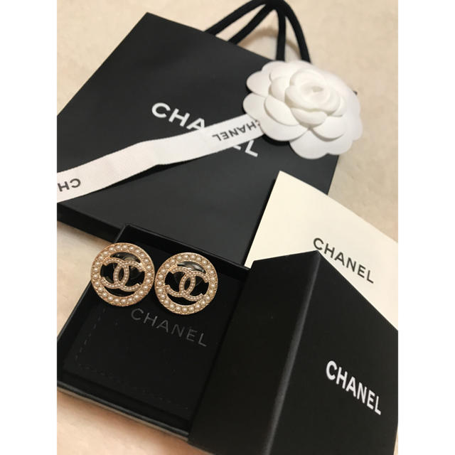 CHANEL(シャネル)のami-ami様ご専用❤︎新品未使用CHANELピアス レディースのアクセサリー(ピアス)の商品写真