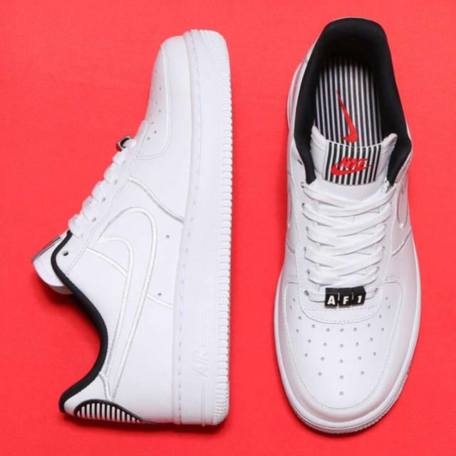 ☆限定モデル☆ 早い者勝ち！！ NIKE airforce1  se lx