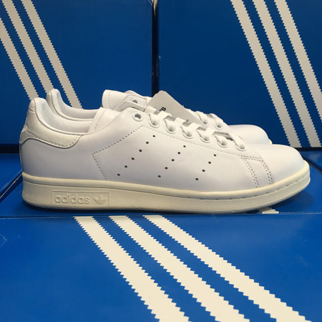 adidas(アディダス)の24.5cm〜29cm adidas STAN SMITH スタンスミス 白 レディースの靴/シューズ(スニーカー)の商品写真