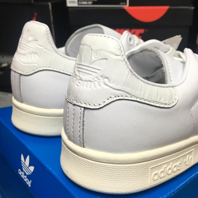 adidas(アディダス)の24.5cm〜29cm adidas STAN SMITH スタンスミス 白 レディースの靴/シューズ(スニーカー)の商品写真