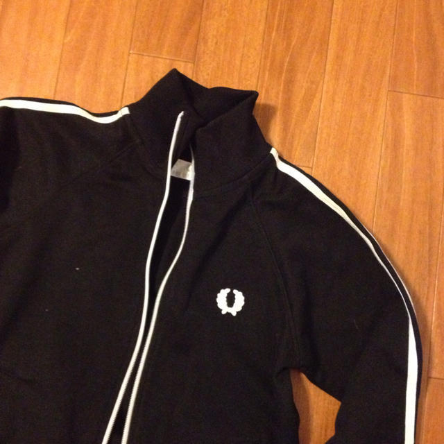 FRED PERRY(フレッドペリー)のフレッドペリーの黒ジャージ☆ レディースのトップス(トレーナー/スウェット)の商品写真