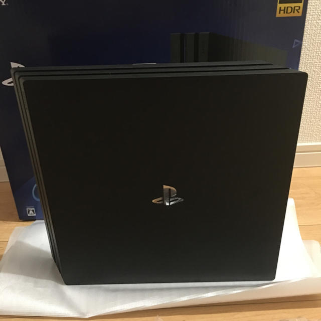 PS4 PRO 購入３月 付属品ほぼ未使用