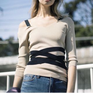 アメリヴィンテージ(Ameri VINTAGE)のBANDAGE V NECK RIB KNIT(ニット/セーター)