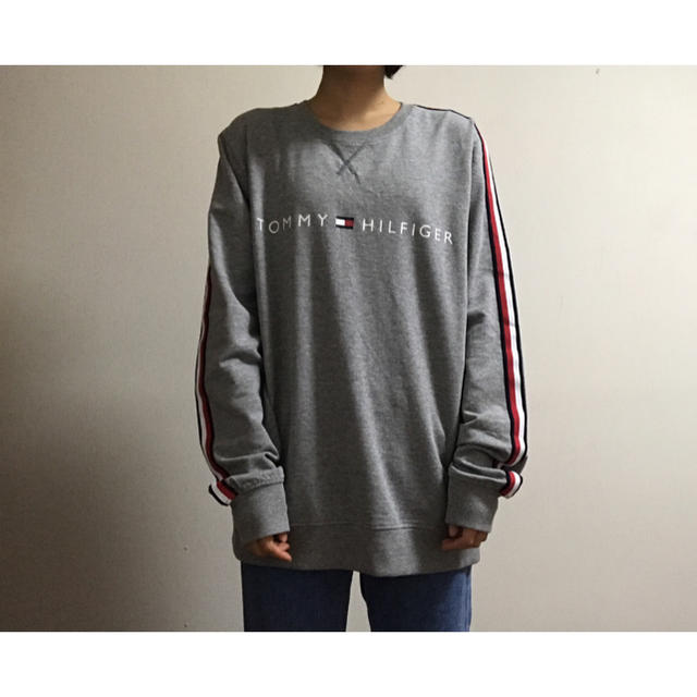 TOMMY HILFIGER(トミーヒルフィガー)のTOMMY HILFIGER 長袖Tシャツ レディースのトップス(Tシャツ(長袖/七分))の商品写真