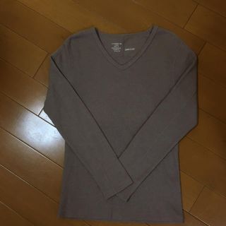 コムサイズム(COMME CA ISM)の長袖Tシャツ ブイネック 未使用に近い  コムサイズム(Tシャツ(長袖/七分))