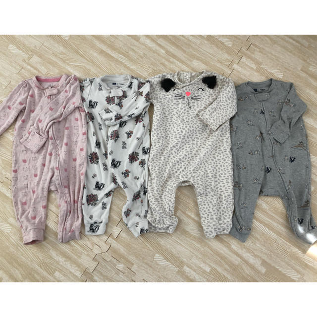 babyGAP(ベビーギャップ)のGAP ギャップ ロンパース 4点セット キッズ/ベビー/マタニティのベビー服(~85cm)(ロンパース)の商品写真