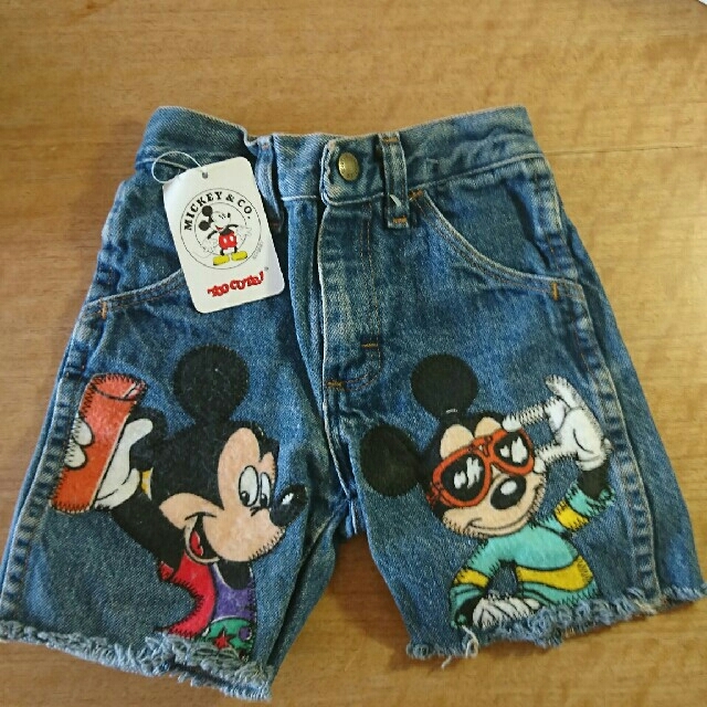 Disney(ディズニー)のキッズ ミッキーマウス デニムパンツ キッズ/ベビー/マタニティのキッズ服男の子用(90cm~)(パンツ/スパッツ)の商品写真