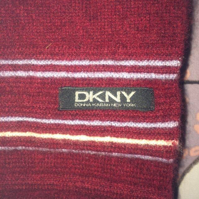 DKNY(ダナキャランニューヨーク)の【お値下げ】DKNY★マフラー レディースのファッション小物(マフラー/ショール)の商品写真