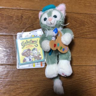 ディズニー(Disney)の新品タグ付き ジェラトーニぬいぐるみバッジ キーホルダー(キャラクターグッズ)