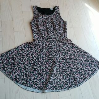 エイチアンドエム(H&M)のmihoフォロワー割始めました様専用 花柄ワンピース(ミニワンピース)