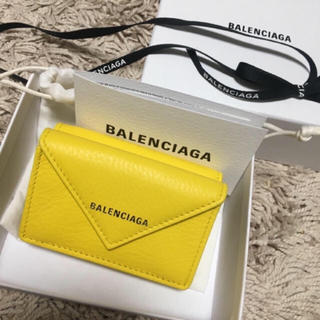 Balenciaga - 新品 新型 バレンシアガ ペーパーミニウォレット ミニ財布 ギフト梱包 イエローの通販｜ラクマ
