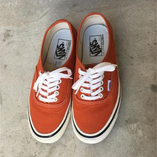 ヴァンズ(VANS)のvans スニーカー オレンジ(スニーカー)