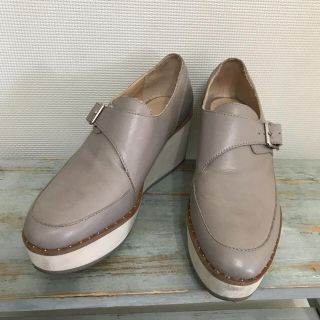 ザラ(ZARA)の▲アッシュさま専用▲ ザラ グレージュ 厚底 シューズ(ハイヒール/パンプス)