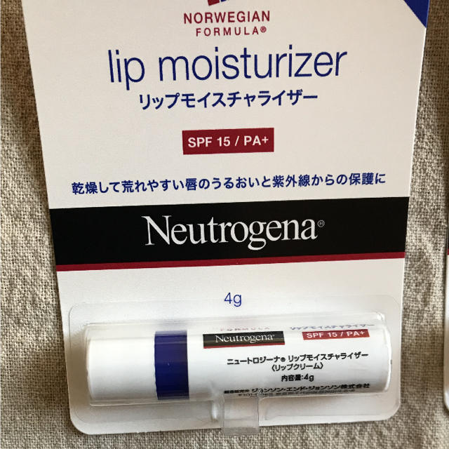 Neutrogena(ニュートロジーナ)の新品◇2個セット ニュートロジーナ リップモイスチャライザー（リップクリーム） コスメ/美容のスキンケア/基礎化粧品(リップケア/リップクリーム)の商品写真