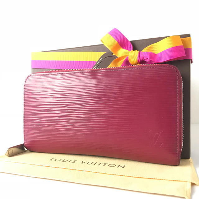 LOUIS VUITTON - 【専用】ルイヴィトン ジッピーウォレット フューシャ