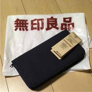 ムジルシリョウヒン(MUJI (無印良品))のパスポートケース＊クリアポケット付(旅行用品)