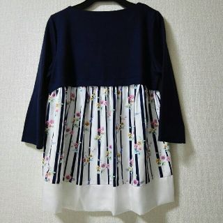 トッコ(tocco)のtocco closet   限定値下げ　フラワーストライプ　カットソー(カットソー(長袖/七分))